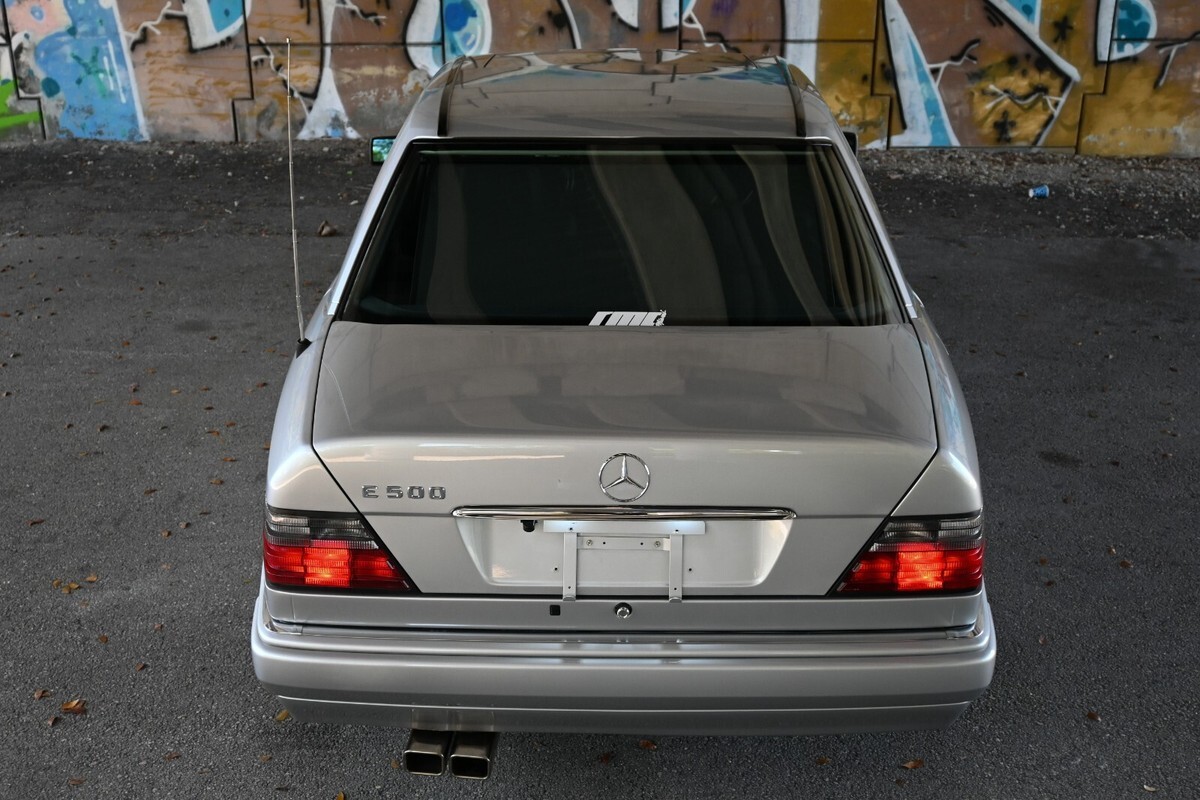 1994 Mercedes-Benz E-Class E500 Limited - photo 6