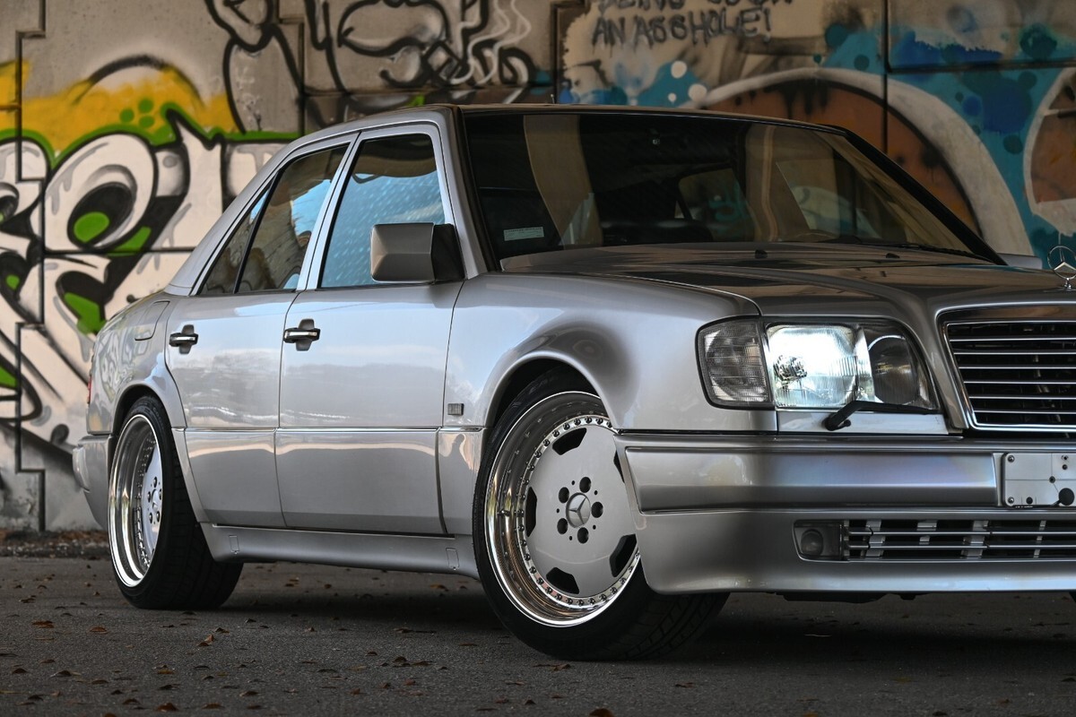 1994 Mercedes-Benz E-Class E500 Limited - photo 7