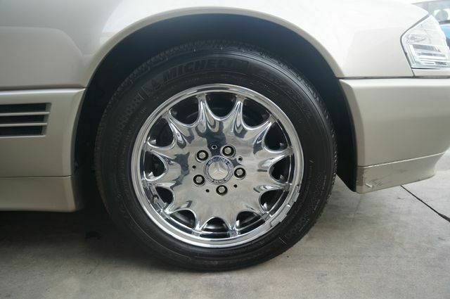 1994 Mercedes-Benz SL-Class SL 320 Roadster 2D - photo 11