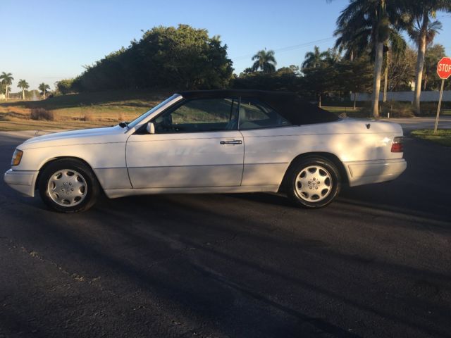1994 Mercedes-Benz E-Class Convertible - photo 11