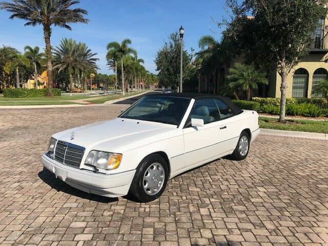 1994 Mercedes-Benz E-Class E 320 Convertible - photo 12