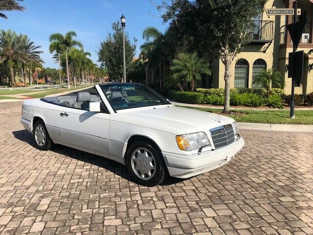 1994 Mercedes-Benz E-Class E 320 Convertible - photo 2
