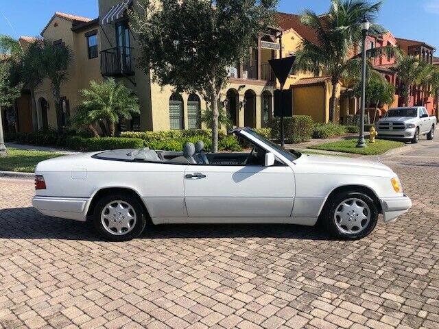1994 Mercedes-Benz E-Class E 320 Convertible - photo 4
