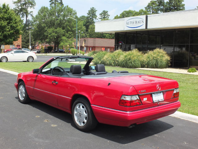 1994 Mercedes-Benz E320 - photo 4