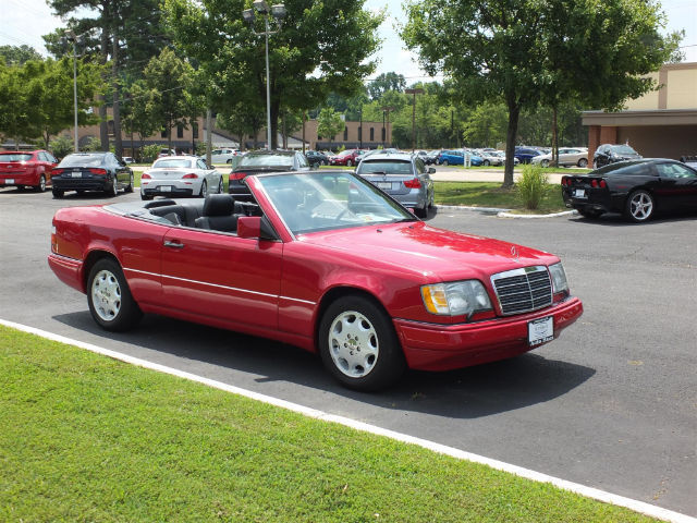 1994 Mercedes-Benz E320 - photo 8