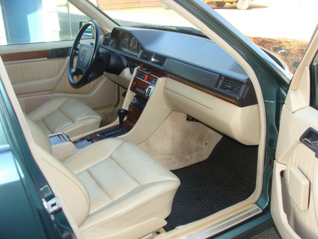 1994 Mercedes-Benz 300-Series - photo 12