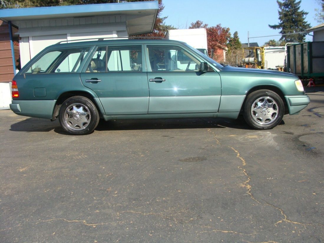 1994 Mercedes-Benz 300-Series - photo 2