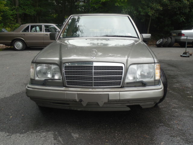 1994 Mercedes E420, Legendary 124 Chassis V8, Super Car. Runs & Drives Superbly. 1994 Mercedes-Benz 400-Series