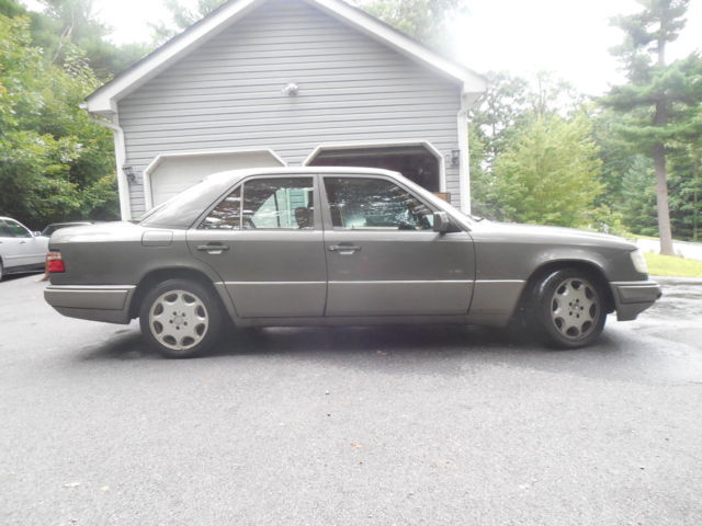 1994 Mercedes-Benz 400-Series - photo 2