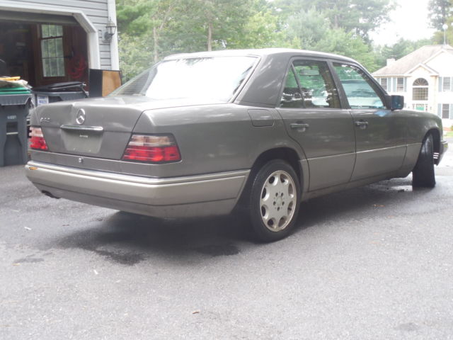 1994 Mercedes-Benz 400-Series - photo 3