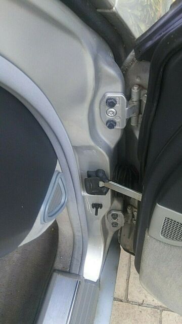 1994 Mercedes-Benz S-Class Silver with Gray lower panels - photo 7