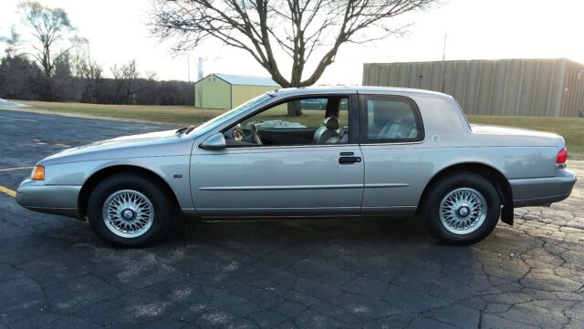 1994 Mercury Cougar XR-7 - photo 3