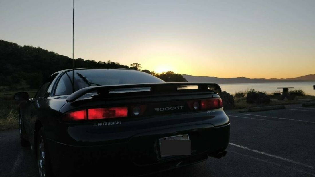 1994 Mitsubishi 3000GT VR4 - photo 2