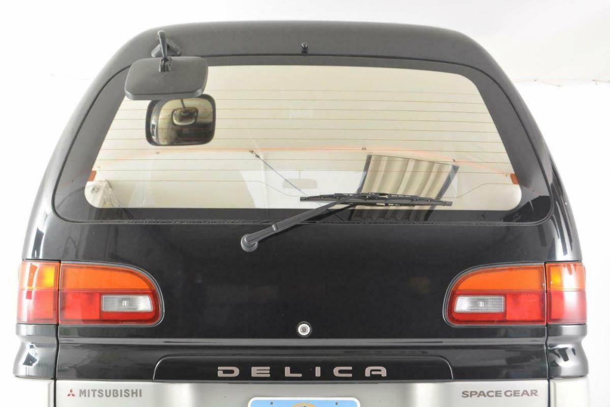 1994 Mitsubishi Delica 3.0l v6 4WD Clean Van - photo 10