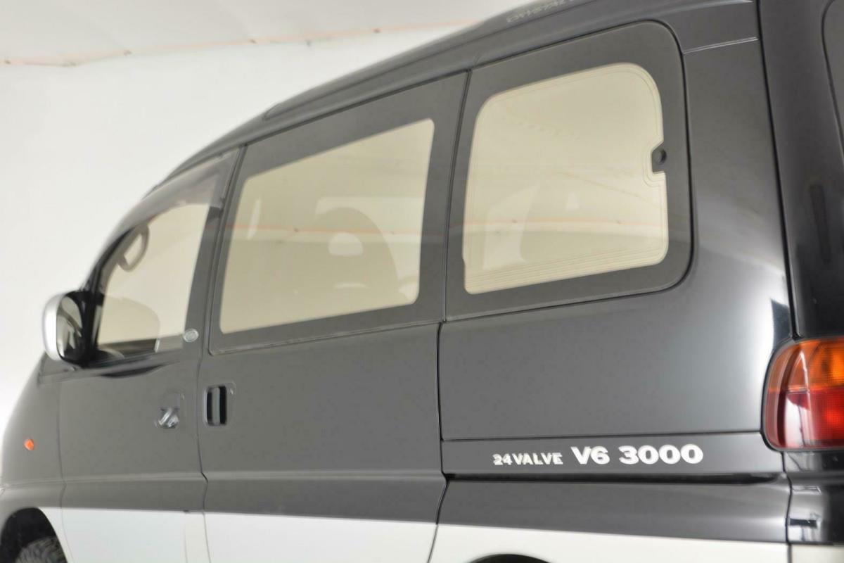 1994 Mitsubishi Delica 3.0l v6 4WD Clean Van - photo 12