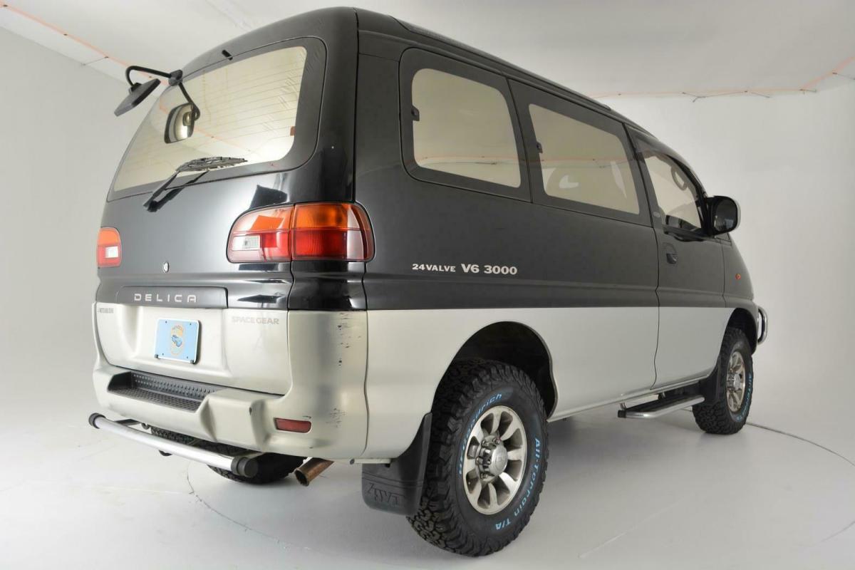 1994 Mitsubishi Delica 3.0l v6 4WD Clean Van - photo 3