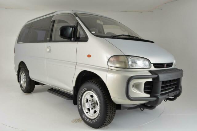 1994 Mitsubishi Delica Crystal Lite Roof L400 4WD 57K Miles !!! 1994 Mitsubishi Delica Crystal Lite Roof L400 4WD 57K Miles !!!