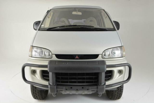 1994 Mitsubishi Delica Crystal Lite Roof L400 4WD 57K Miles !!! - photo 9