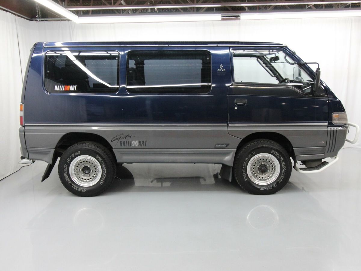 1994 Mitsubishi Delica GLX - photo 9