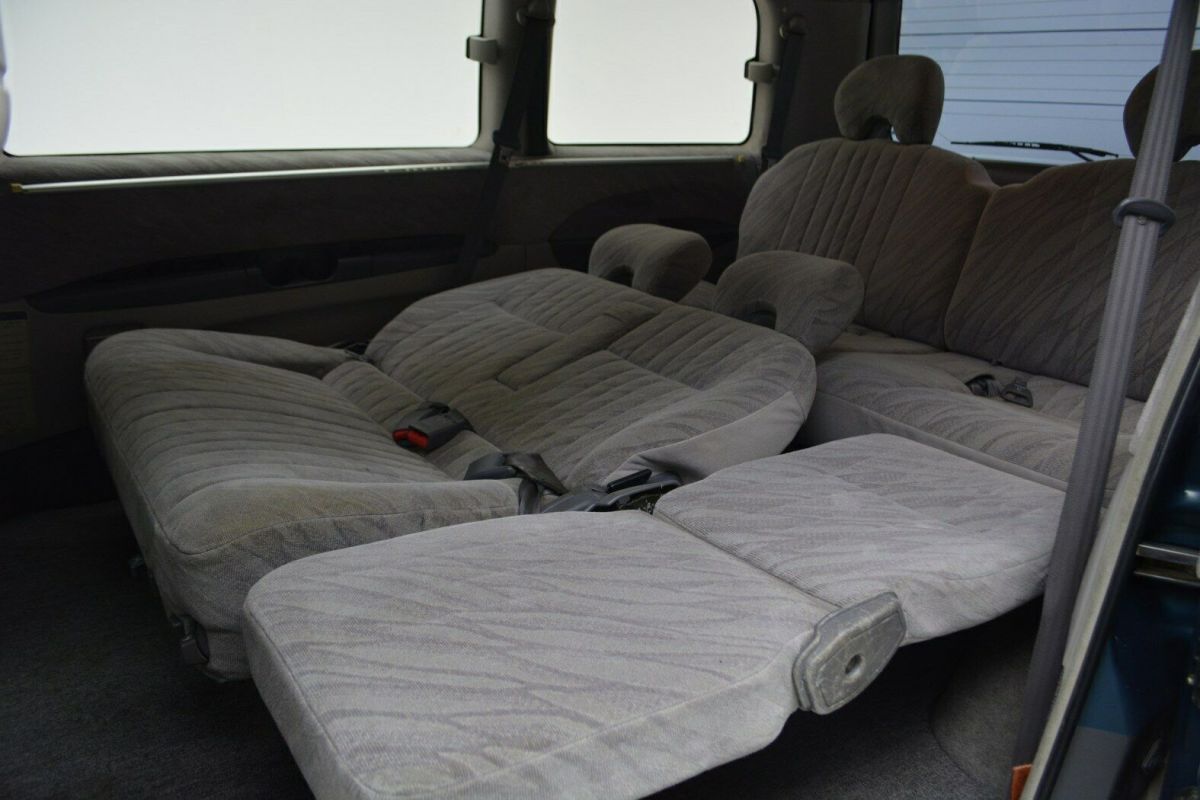 1994 Mitsubishi Van - photo 10