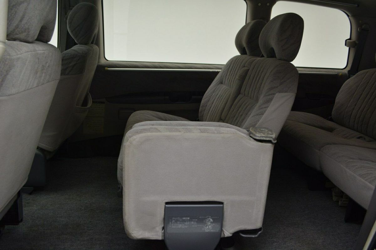 1994 Mitsubishi Van - photo 11