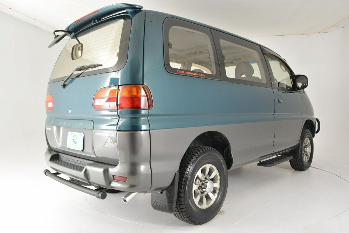 1994 Mitsubishi Van - photo 3