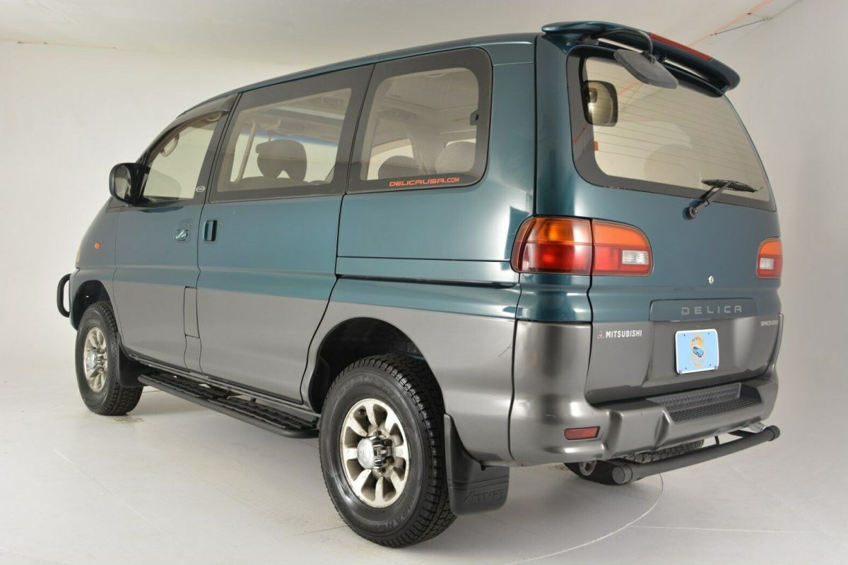 1994 Mitsubishi Van - photo 5
