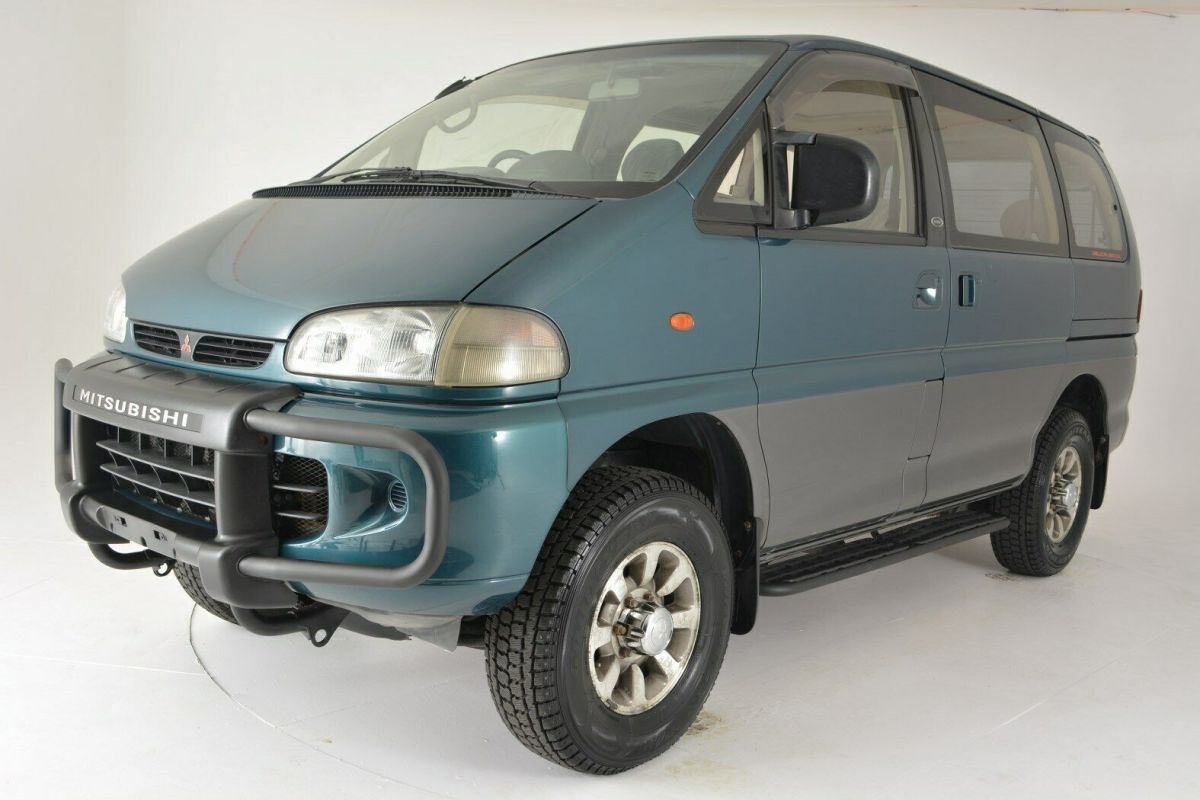 1994 Mitsubishi Van - photo 7