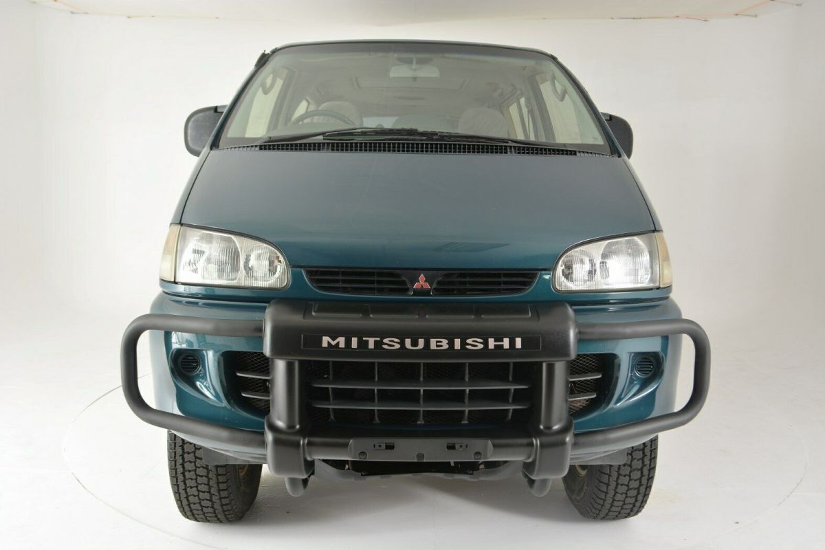1994 Mitsubishi Van - photo 8