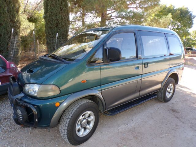 1994 Mitsubishi Delica L400 TRUE 4WD 1994 Mitsubishi Delica L400 Exceed