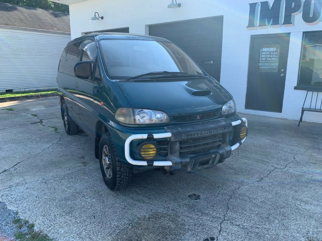 1994 Mitsubishi Delica Space Gear - Factory RHD - 4WD - Turbo Diesel 1994 Mitsubishi Delica Space Gear