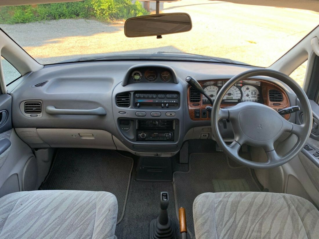 1994 Mitsubishi Delica Space Gear - photo 5