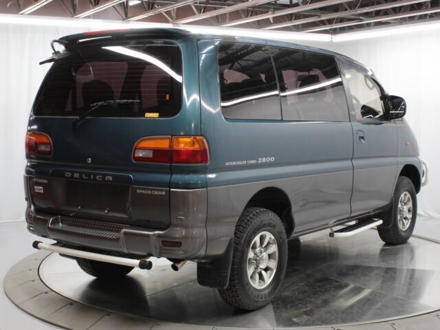 1994 Mitsubishi Delica Space Gear L400 - photo 8