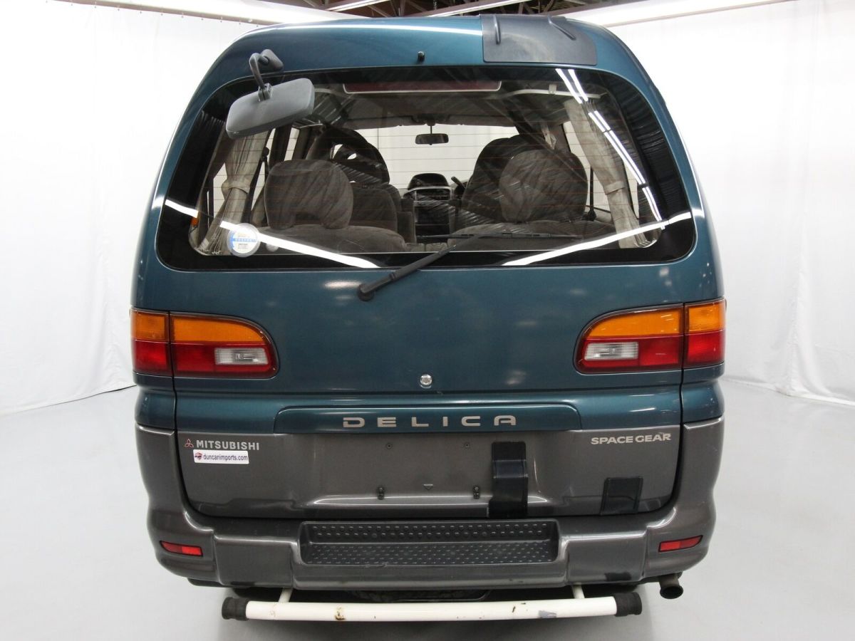 1994 Mitsubishi Delica Spacegear - photo 7