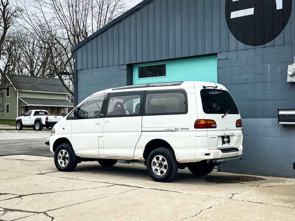 1994 Mitsubishi DELICA Space Gear Super Exceed - photo 11