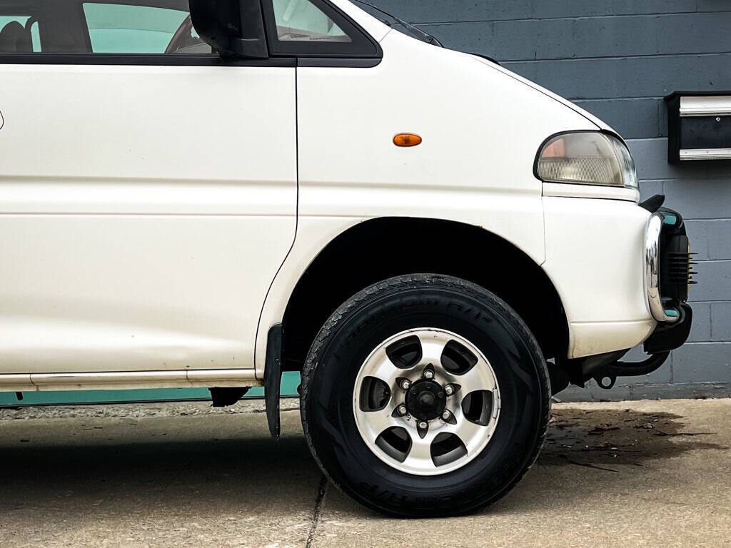 1994 Mitsubishi DELICA Space Gear Super Exceed - photo 6