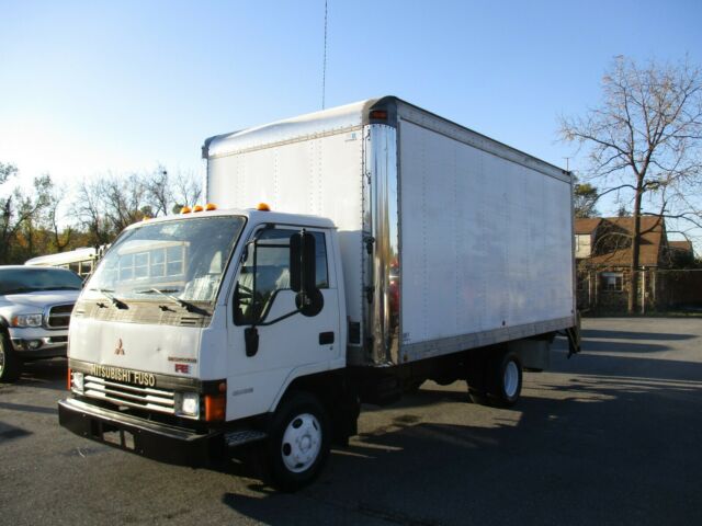 1994 MITSUBISHI FUSO FE 16FT BOX TRUCK ** ONLY 45K MILES, POWER LIFT GATE** 1994 Mitsubishi FE BOX TRUCK