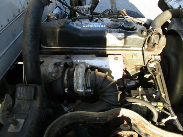 1994 Mitsubishi FE BOX TRUCK - photo 11