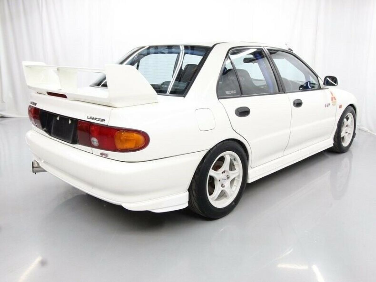 1994 Mitsubishi Lancer EVO-II - photo 7