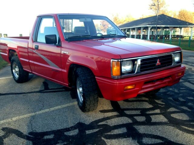 1994 Mitsubishi Mighty Max "SPORT"  ECONOMICAL RUST FREE AUTO A/C  MINI TRUCK