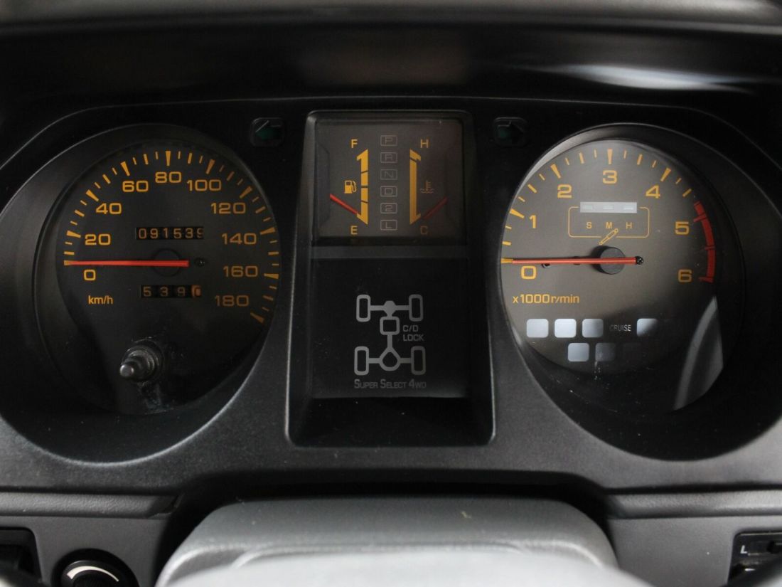 1994 Mitsubishi Pajero - photo 12