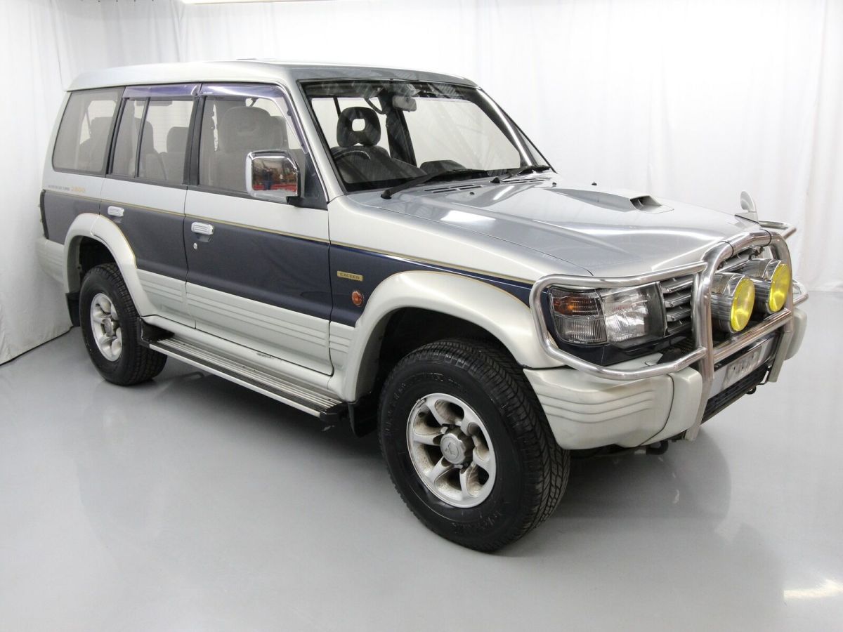 1994 Mitsubishi Pajero Exceed - photo 2