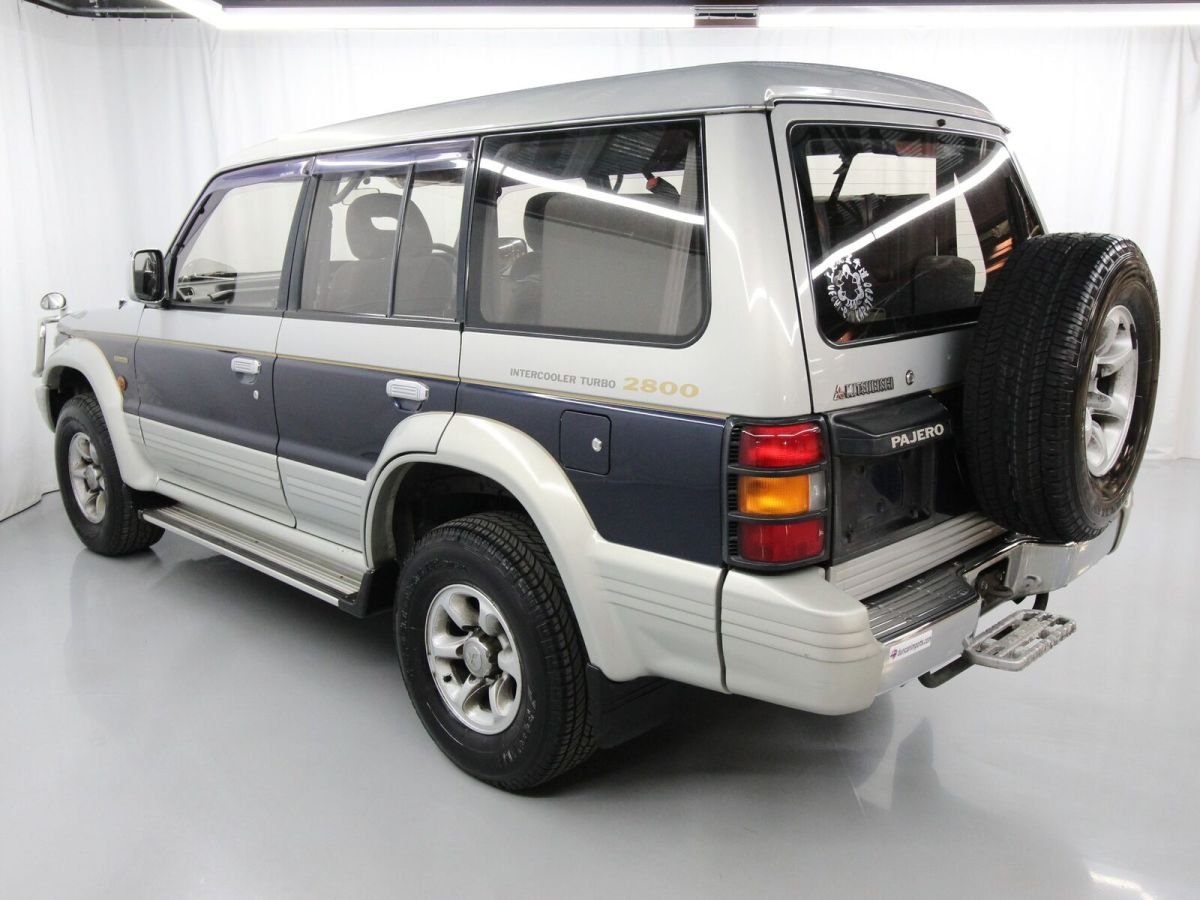 1994 Mitsubishi Pajero Exceed - photo 6