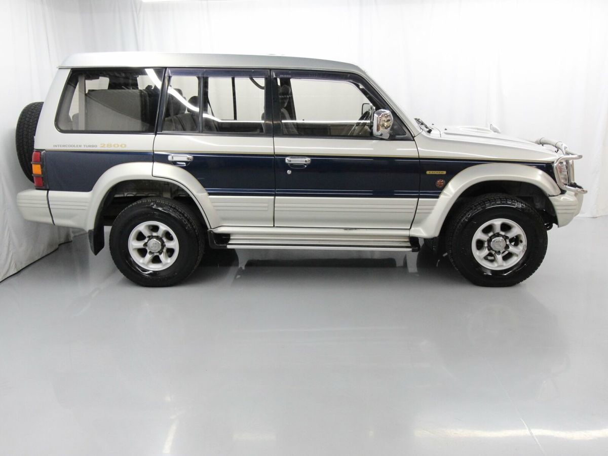 1994 Mitsubishi Pajero Exceed - photo 9