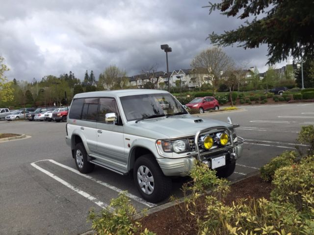 1994 Mitsubishi Pajero Exceed SUV Diesel (Montero, Shogun) - Right Hand Drive 1994 Mitsubishi Montero