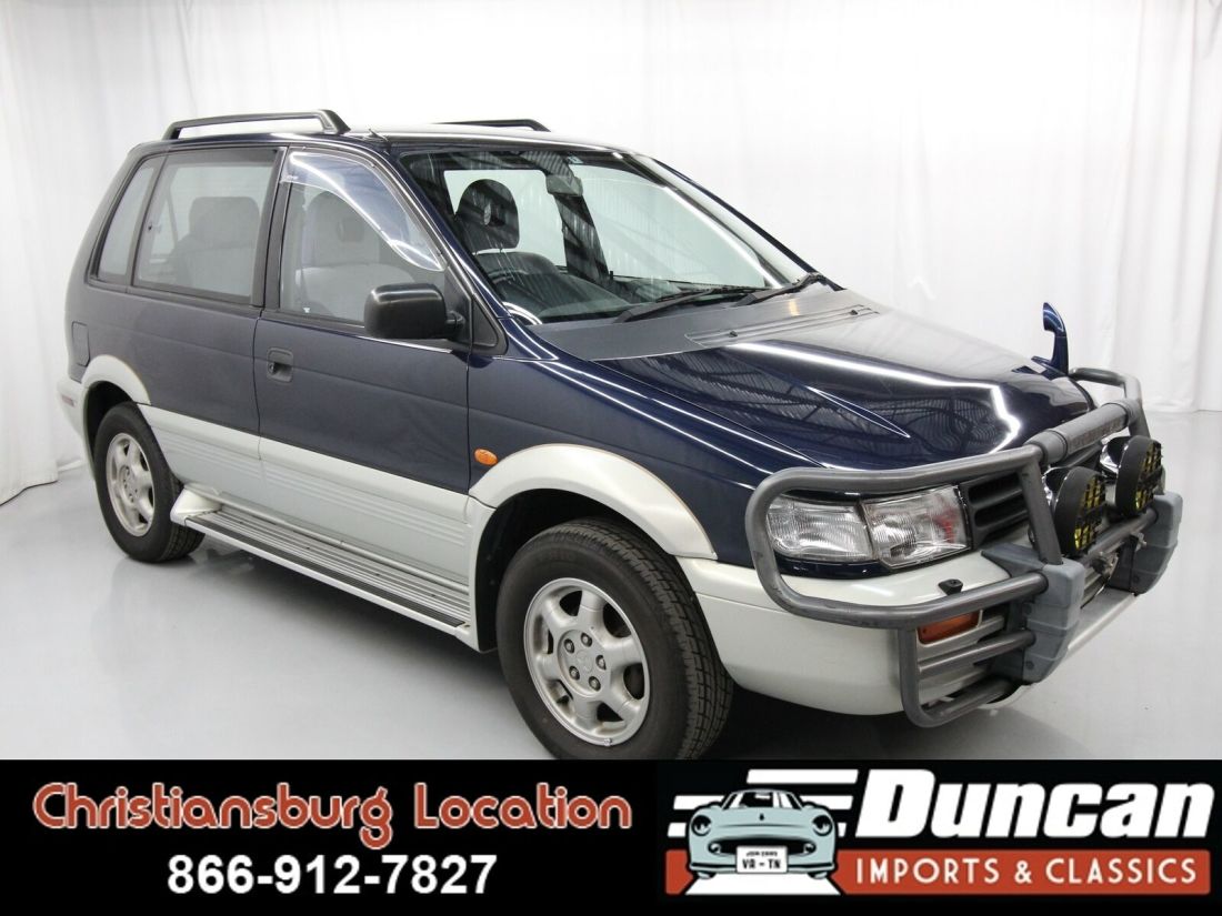 1994 Mitsubishi RVR