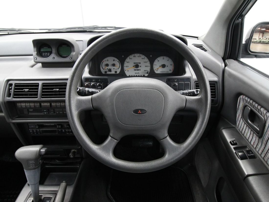 1994 Mitsubishi RVR Sports Gear - photo 12