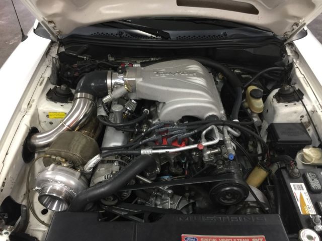 1994 Ford Mustang SVT Cobra Coupe 2-Door - photo 10