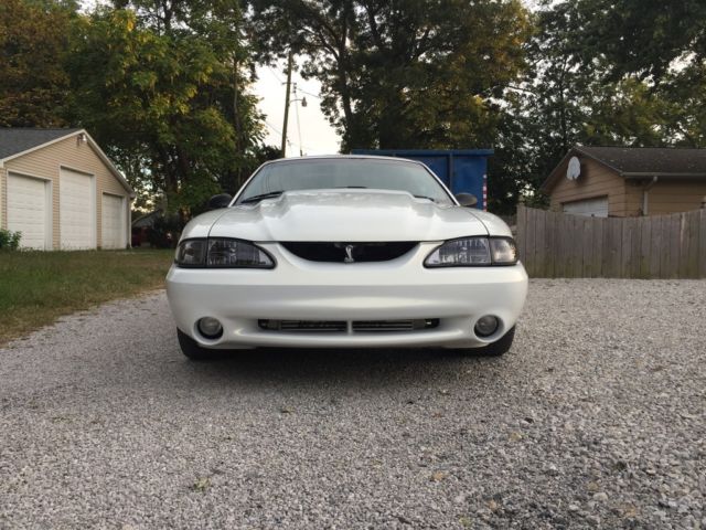 1994 Ford Mustang SVT Cobra Coupe 2-Door - photo 4