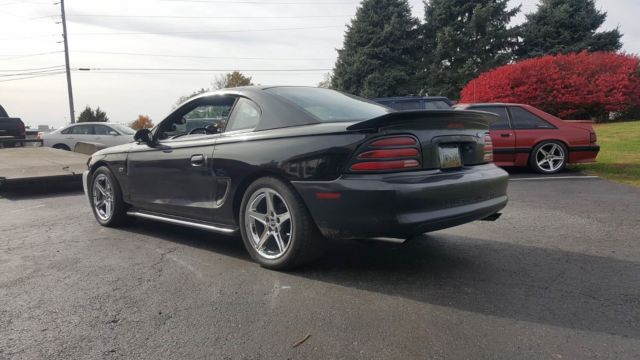 1994 Ford Mustang GT - photo 3